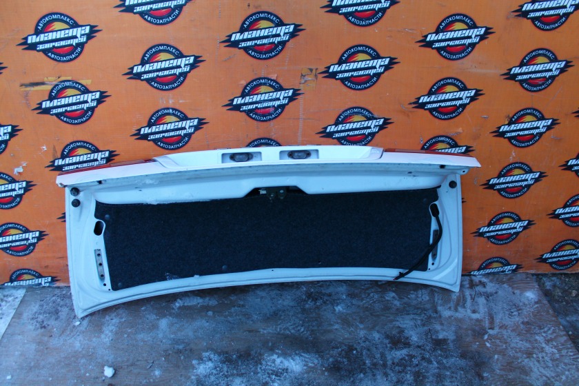 Крышка багажника задняя SUNNY FB14