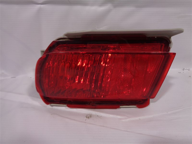 ПТФ задний левый Toyota Land Cruiser Prado 150 2009- 81590-60280 Б/У