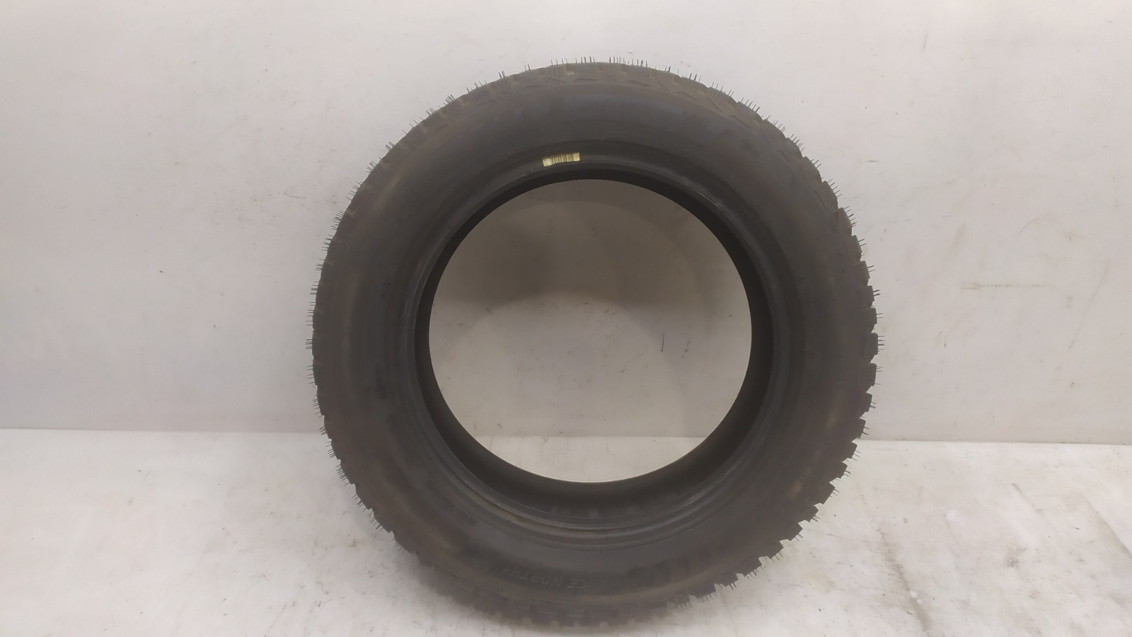 Шина зимняя 205/55R16 Michelin X-ice North 4 (б/у)