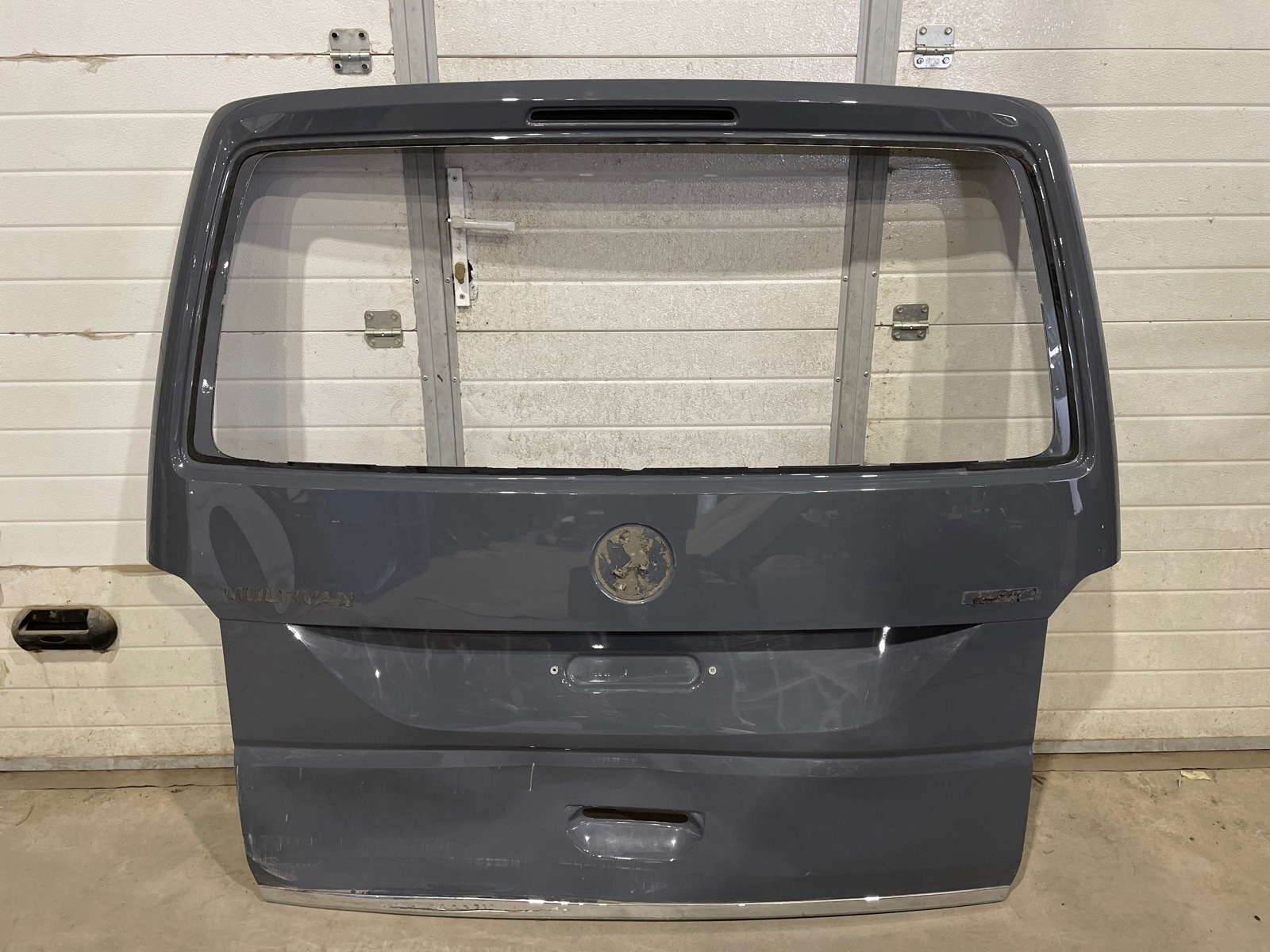 Крышка багажника Volkswagen Multivan 2015-2019 T6 7E5827025F купить Б/У  id44732