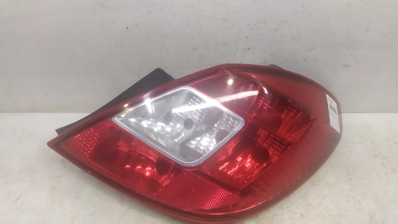 Фонарь правый Opel Corsa 2006-2014 D 1222137 Б/У