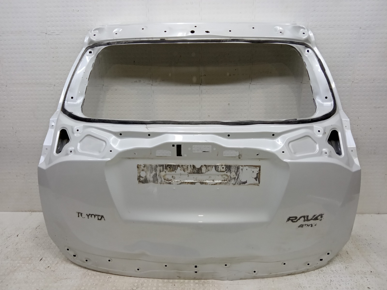 Крышка багажника Toyota Rav4 2015-2019 XA40 6700542550 купить Б/У id56136