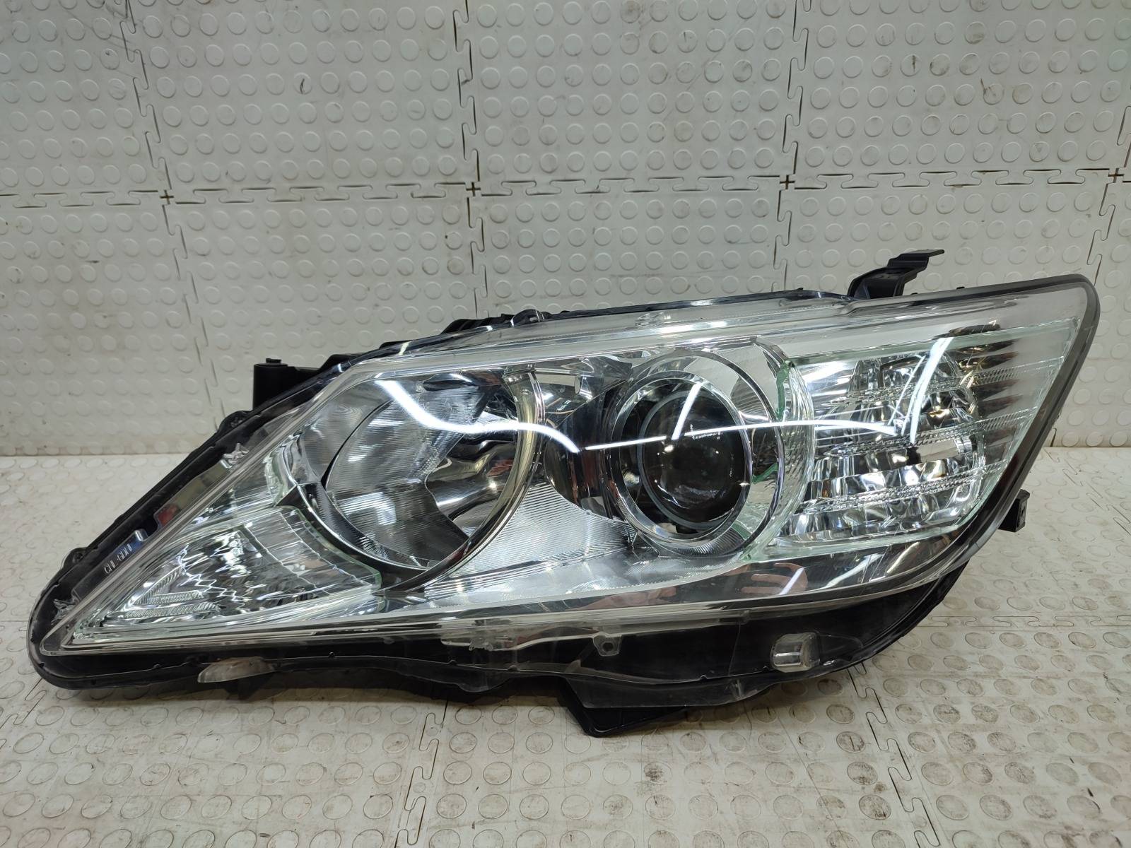 Фара левая Toyota Camry 2011-2014 XV50 8117033840 Б/У