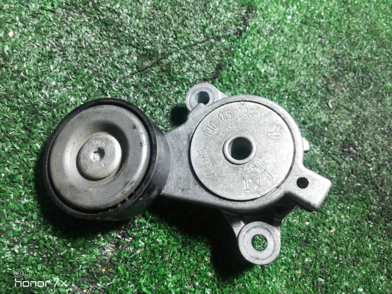 Натяжной ролик ремня ГРМ Volkswagen Jetta CAVD 03c145299m контрактная