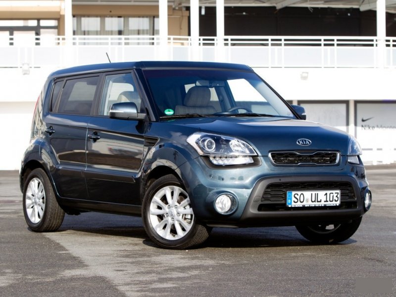 Молдинг на бампер передний левый KIA SOUL AM