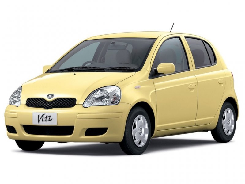 Заглушка бампера передняя правая TOYOTA VITZ NCP10 новая