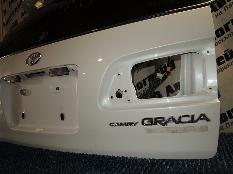 Дверь багажника Camry Gracia 2000. 11 SXV20 5s