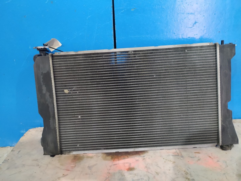 Радиатор охлаждения двигателя Avensis 2003-2009