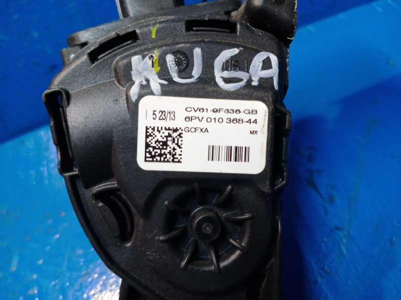 Педаль газа Kuga 2 2012-2017