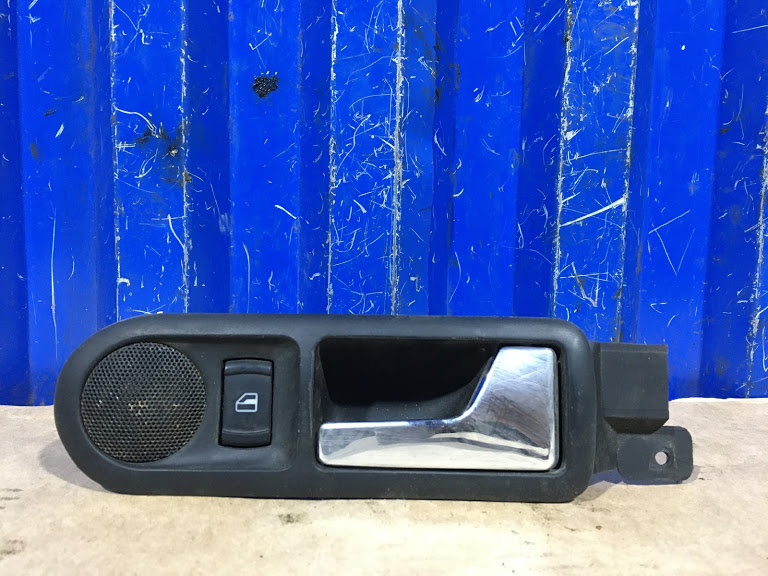 Ручка двери передняя правая Volkswagen Passat 1997 B5 1.6 AHL 3B0839114AR Б/У