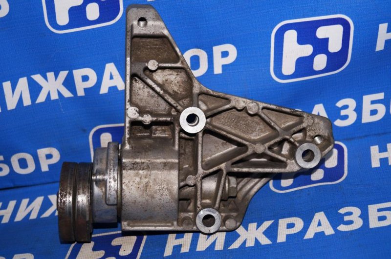 Кронштейн кондиционера Yeti 2011 Кроссовер 1.2T (CBZB)