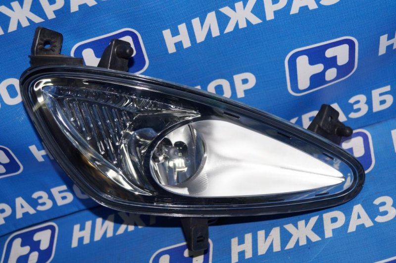 Фара противотуманная правая Mercedes S-class 2005-2013 W221 2218200256 Б/У