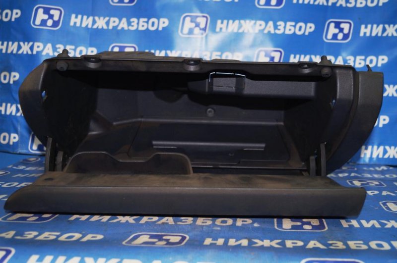 Бардачок Volkswagen Polo Sedan 1.6 CWVA