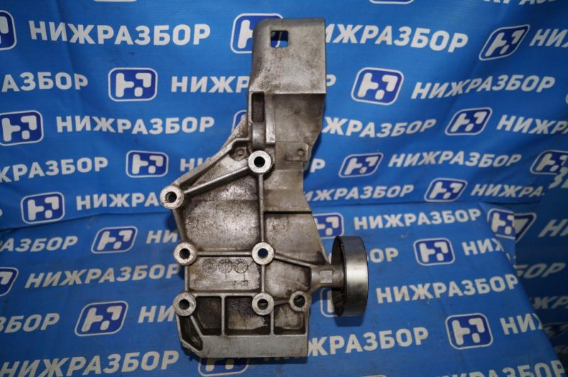 Кронштейн гидроусилителя Ford Focus 1 2.0 SPLIT PORT