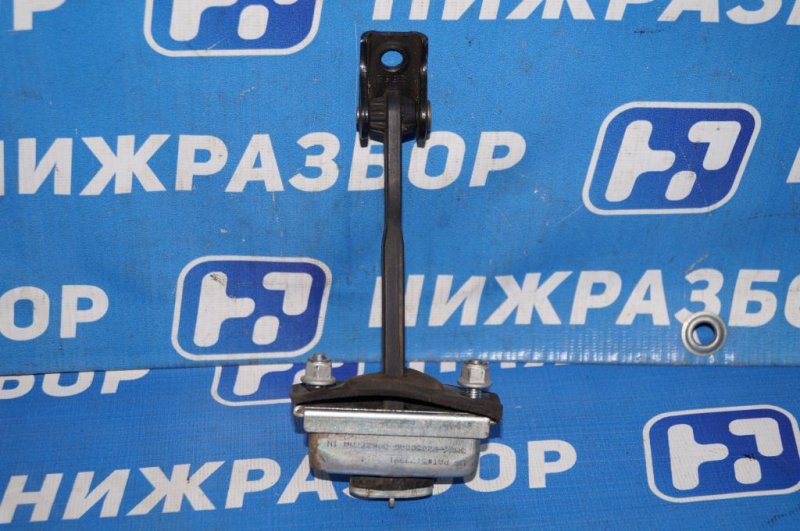 Ограничитель двери Focus 2 2006 Седан 1.6L (HXDB)