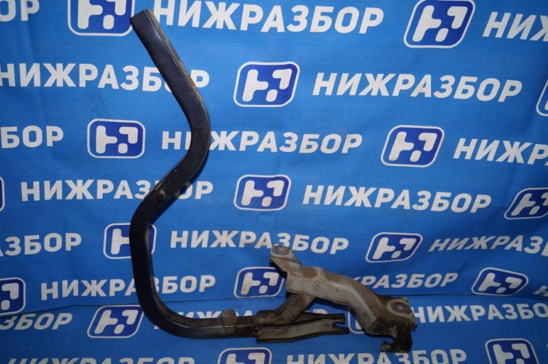 Петля багажника Mitsubishi Carisma DA 1.6 4G92