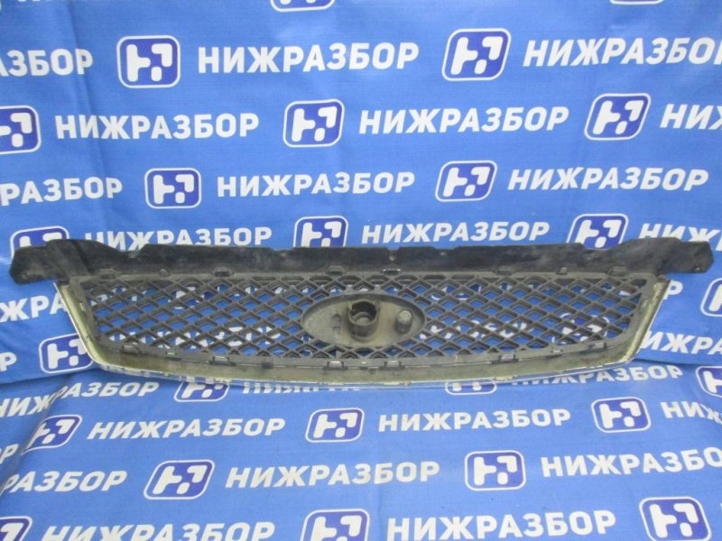 Решетка радиатора Ford Focus 2 Седан 1.8 (QQDB)