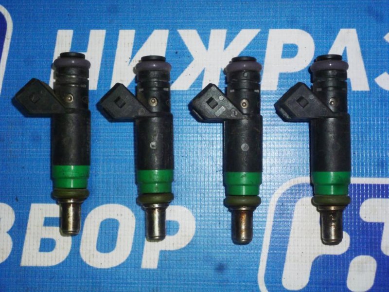 Форсунка Ford Fusion 2002-2012 98MF9F593BC Б/У