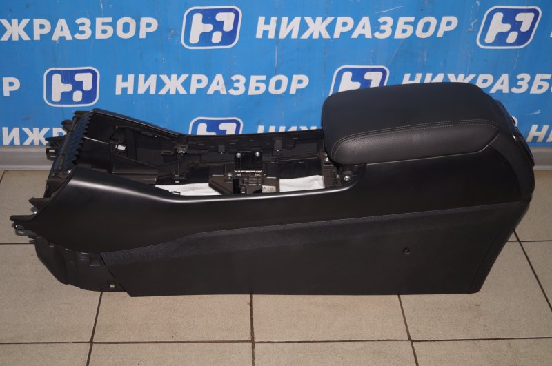 Подлокотник Kia Sorento Prime 2018 UM 2.2 TDI (D4HB) 84641C5000 Б/У