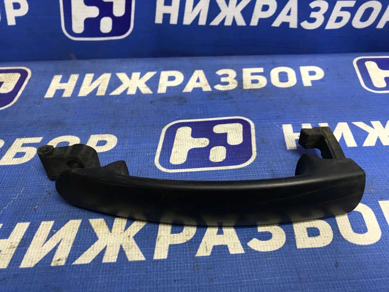 Ручка двери наружная Volkswagen Polo Sedan 5N0837205M Б/У