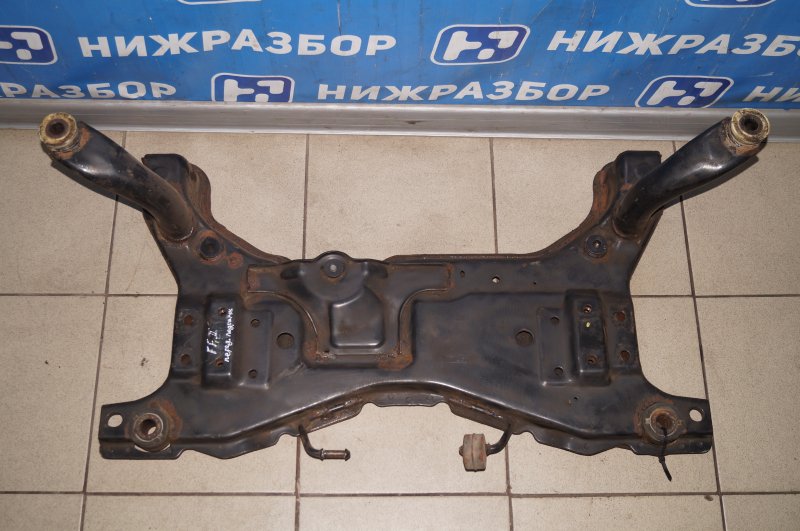 Подрамник передний Ford Focus 2 2005 1.6 (HXDA) 1734687 Б/У