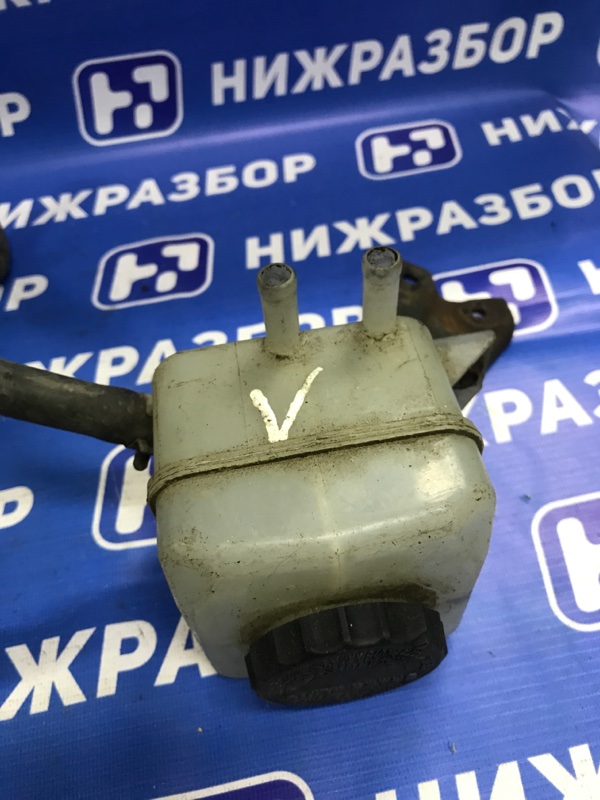 Бачок гидроусилителя RX 300 (1)