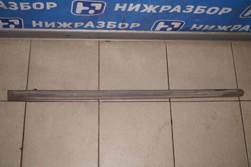 Молдинг двери передний правый MK Cross 2014 1.5 (MR479QA)