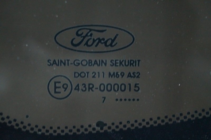 Форточка задняя левая Ford Focus 2 1.6 (HXDB)