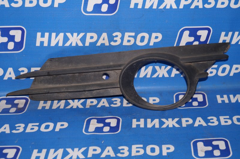 Решетка в бампер передняя левая Opel Corsa D 1.2 Z12XEP 13211478 Б/У