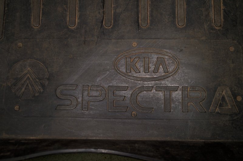 Коврик багажника Kia Spectra 1.6 (S6D) 180501