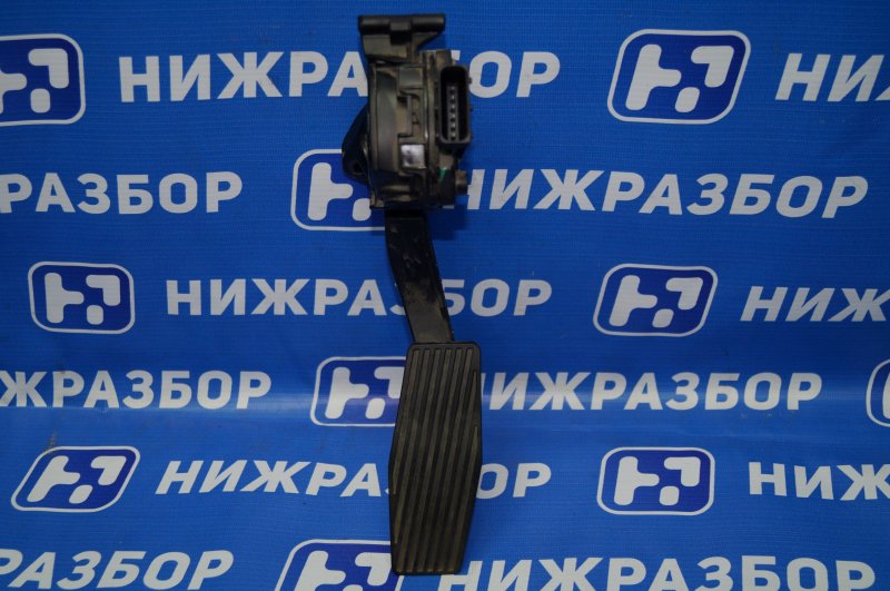 Педаль газа Chevrolet Cruze 2012 J300 1.6 (F16D3) ` 13252702 Б/У