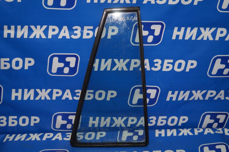 Форточка двери задняя правая Suzuki Grand Vitara 1 1998-2005 8455152D00 Б/У