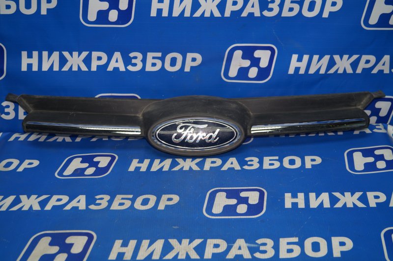 Решетка радиатора Ford Focus 3 2011-2019 BM51BA133B Б/У