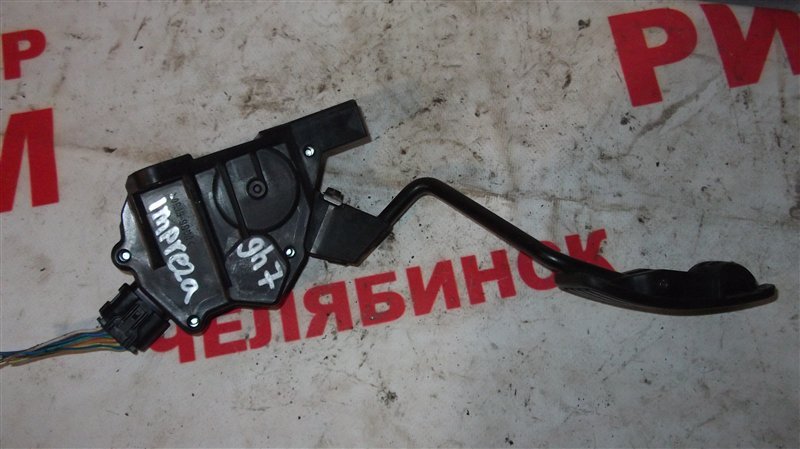 Педаль газа SUBARU IMPREZA 2010 GH7 EJ204 36010AG110 контрактная