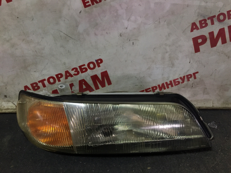 Фара правая NISSAN CEFIRO A32 260101L025 контрактная