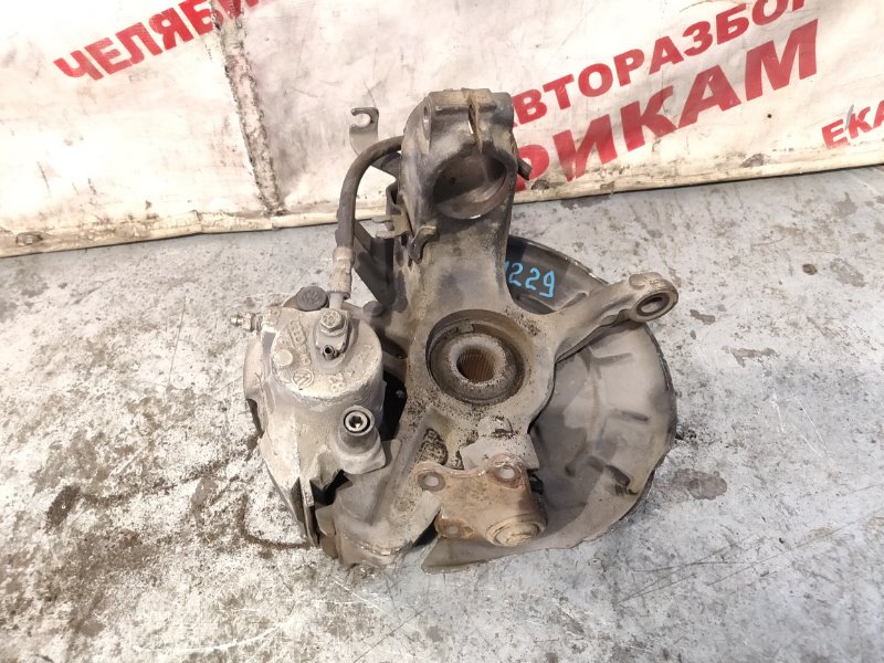 Ступица передняя правая VOLKSWAGEN POLO 9N3 6Q0407256T контрактная