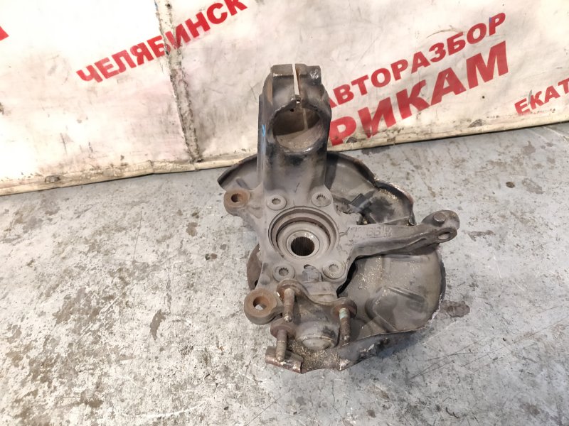 Ступица передняя правая VOLKSWAGEN TOURAN 1T1 AXW 1K0407256N контрактная