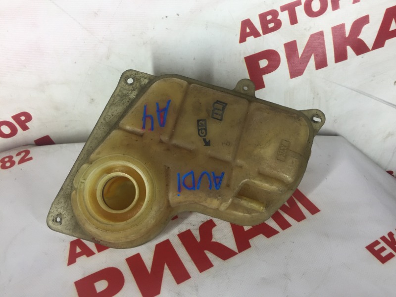 Бачок расширительный AUDI A4 B5 8D5 8D0121403L контрактная