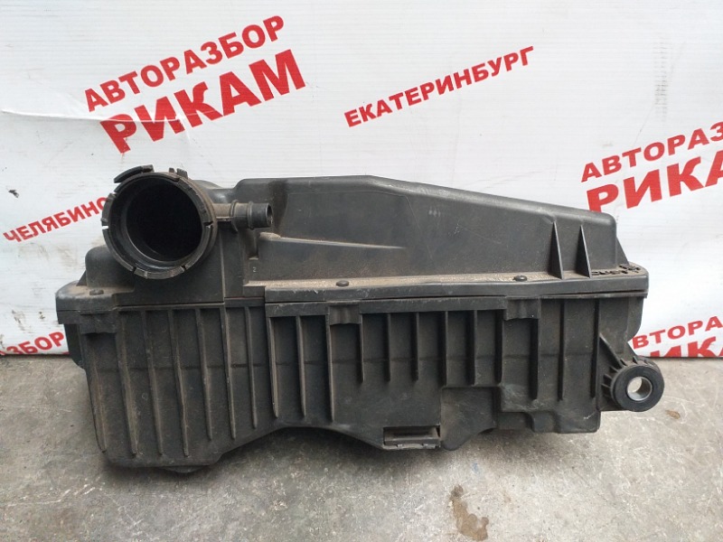 Корпус воздушного фильтра PEUGEOT 307 2005 3A/C TU5JP4 1420.P1 контрактная