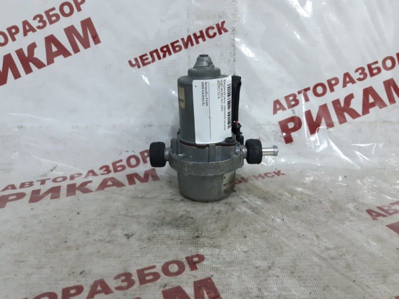 Вакуумный насос тормозной системы AUDI A4 B7 2005 8ED ALT 8E0927317A контрактная