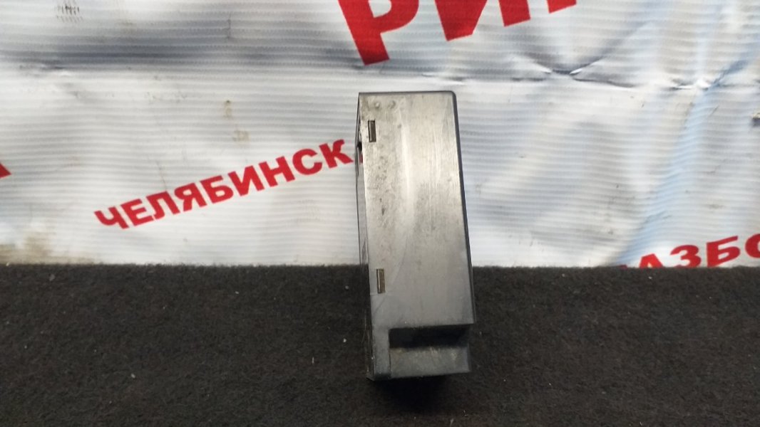 Реле поворотников MITSUBISHI CANTER FE83DHY 4M50