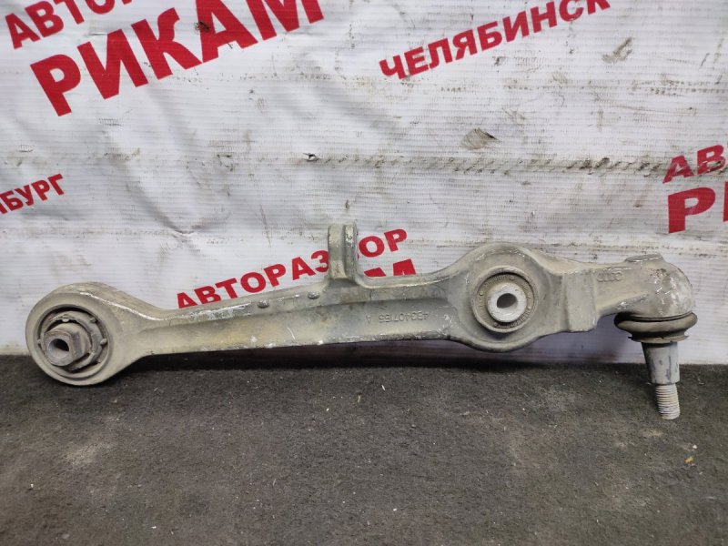 Рычаг передний VOLKSWAGEN PASSAT B5 3B5 4B3407155A контрактная