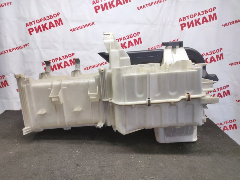 Корпус печки MITSUBISHI CANTER FE62EE 4M51