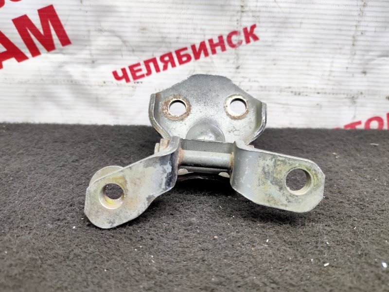 Петля дверная передняя левая MAZDA DEMIO DW3W DX5059240 контрактная