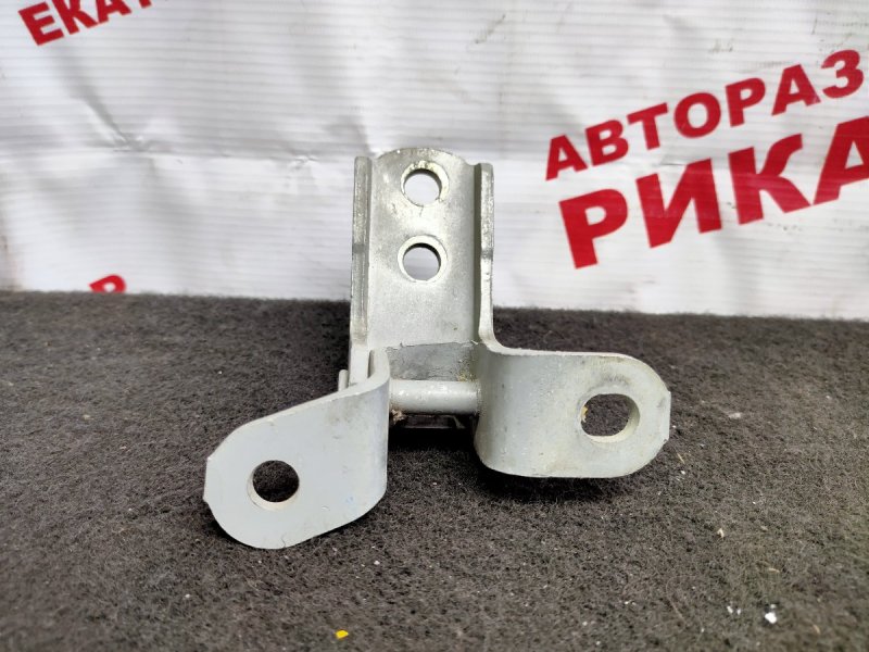 Петля дверная передняя правая TOYOTA COROLLA CERES AE100 68710-12150 контрактная