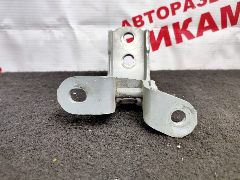 Петля дверная передняя левая TOYOTA COROLLA CERES AE100 68720-12150 контрактная