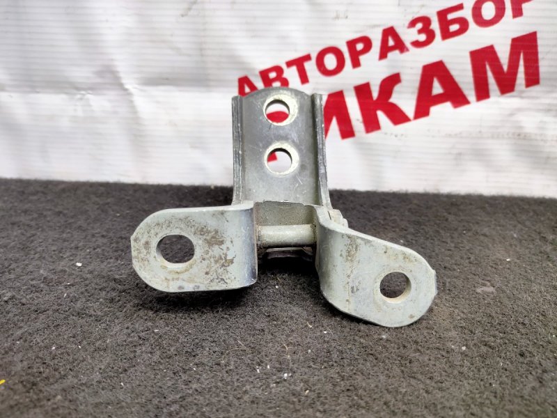 Петля дверная левая TOYOTA SPRINTER AE100 6872012150 контрактная