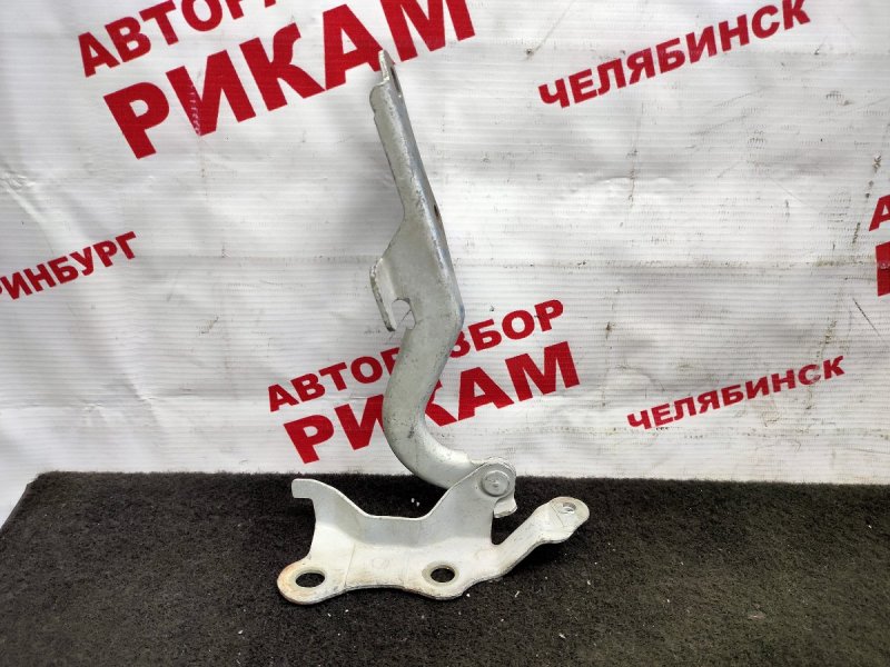 Петля капота левая TOYOTA COROLLA SPACIO AE111 53420-13010 контрактная