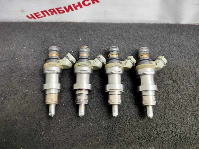 Форсунка топливная TOYOTA 3S-FSE 2325074210 контрактная