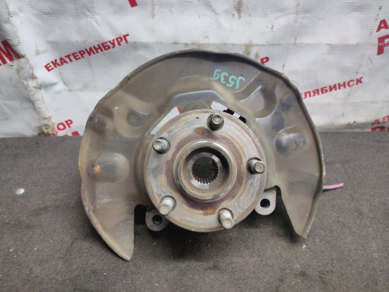 Ступица передняя правая TOYOTA WISH 2003 ZNE10G 1ZZ-FE 4321119015 контрактная